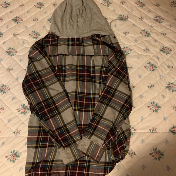 Men’s Urban Vintage Hooded Plaid Button Shirt (Large). - Picture 3 of 3